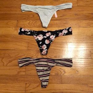 Victoria Secret Pink Thongs Lot of 3 large new